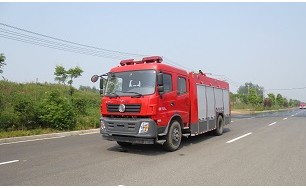 黑龍江20臺(tái)東風(fēng)天錦消防車(chē)順利交車(chē)
