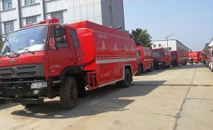 11臺(tái)東風(fēng)越野森林消防車(chē)順利交車(chē)